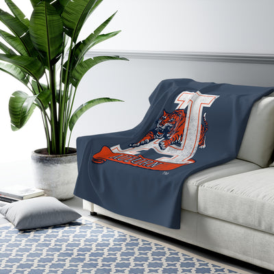 The Vintage Auburn A | Sherpa Fleece Blanket