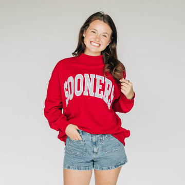 The Madi Classic Mockneck Sooners Applique | Crimson - Grey Applique