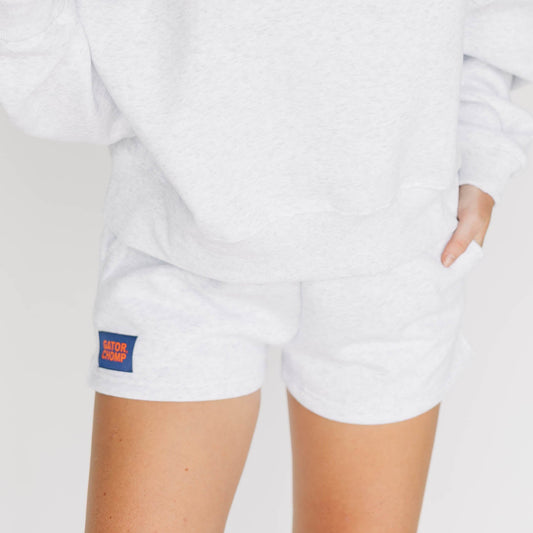 The Becca Shorts Gator Chomp Woven Label | Ash