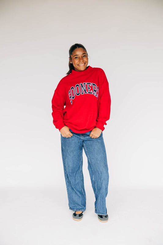 The Madi Classic Mockneck Sooners Applique | Crimson - Black Applique