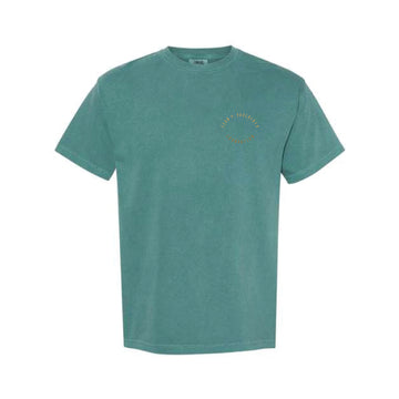 The LC: Daugherty Oval Logo | Adult Emerald Tee