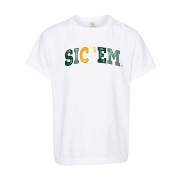 The Sic 'Em Bears Multi Arch | Youth White Tee